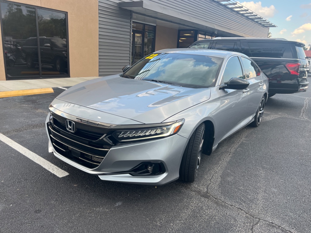 2022 Honda Accord Sport's photo