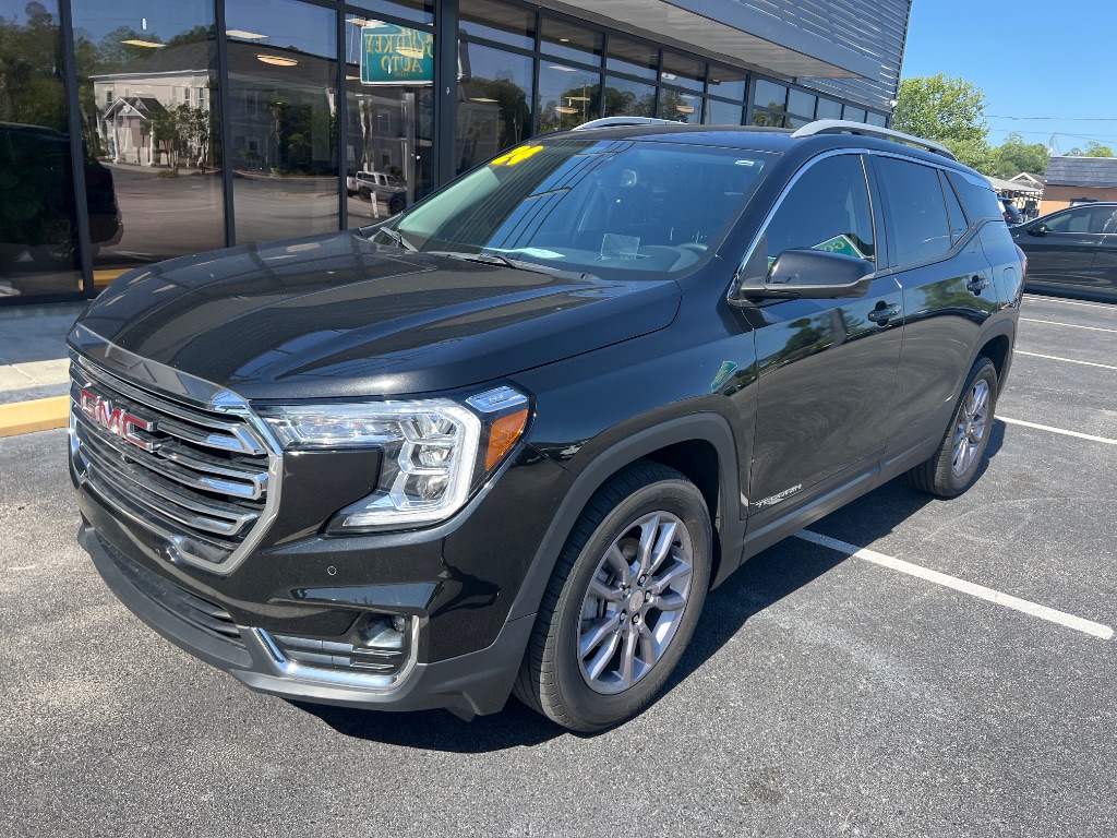 2024 GMC Terrain SLT FWD's photo