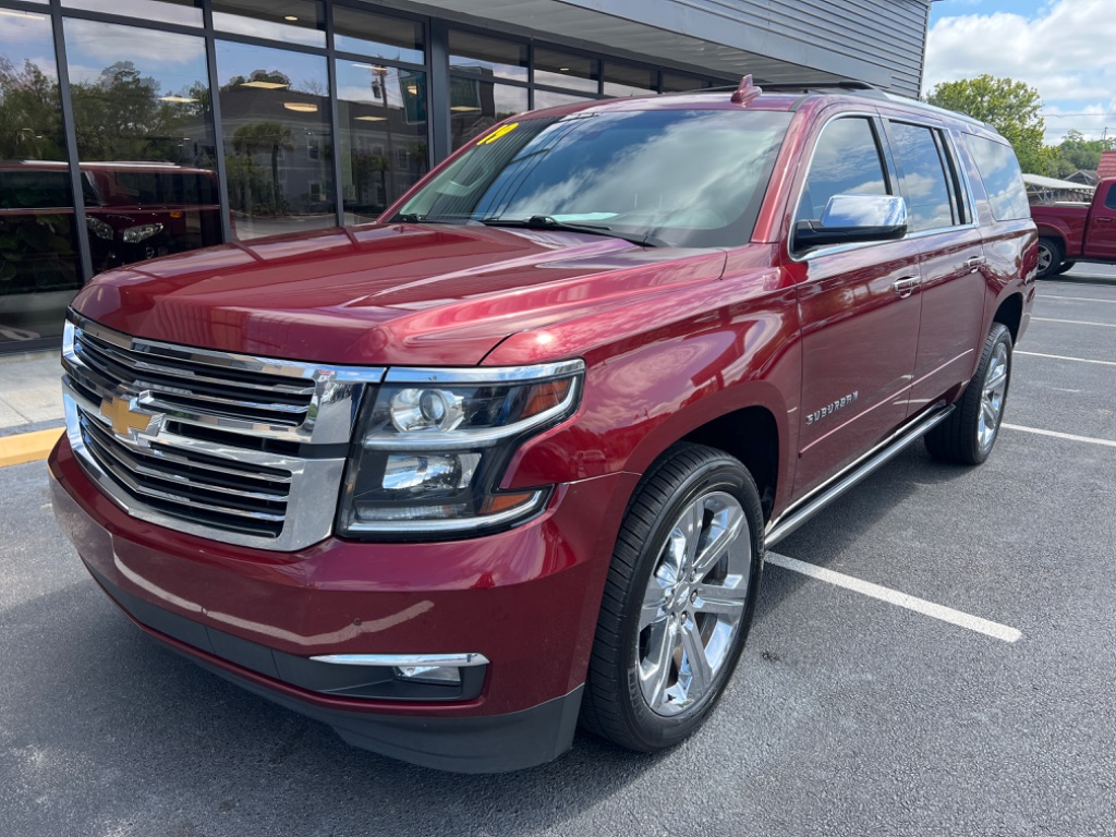 2019 Chevrolet Suburban Premier's photo