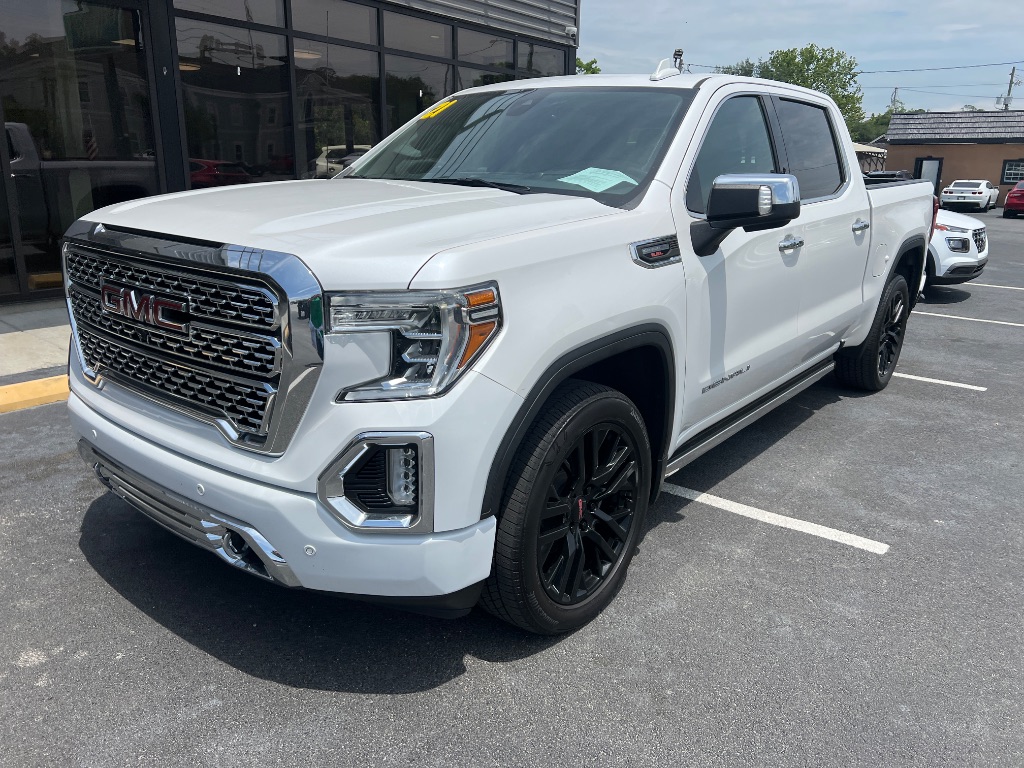 2021 GMC Sierra 4WD Crew Cab Short Box Denali's photo