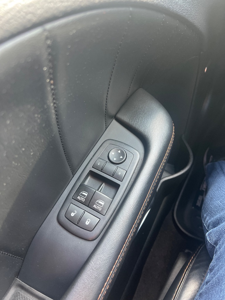 2016 Dodge Challenger R/T's photo