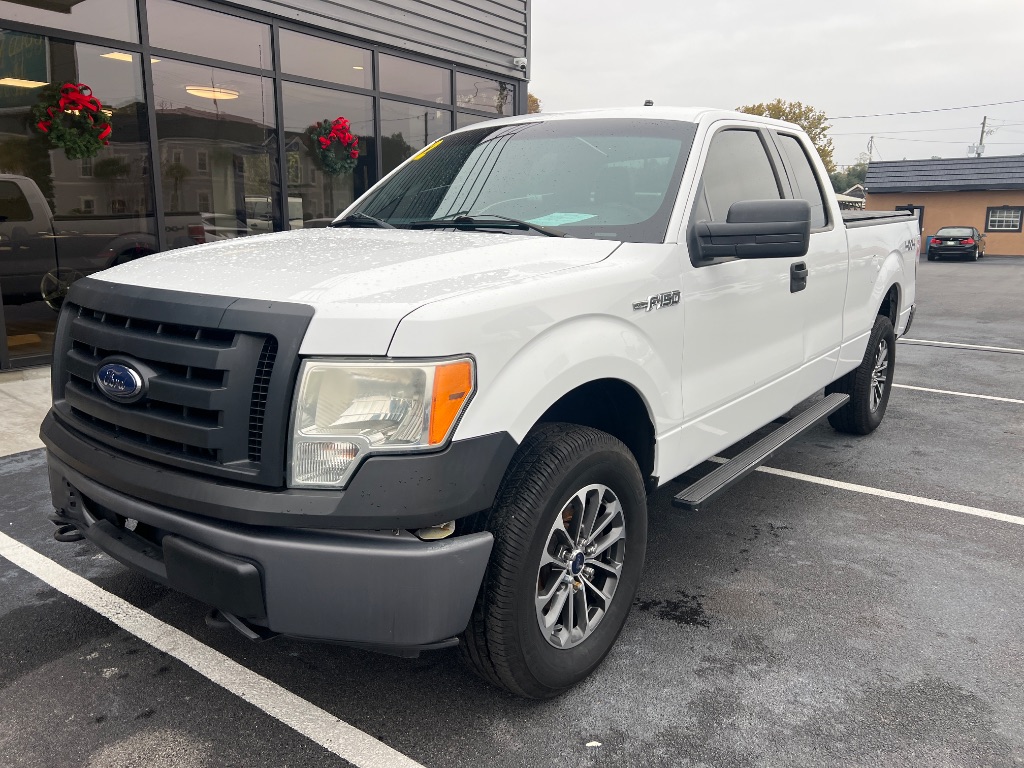 2012 Ford F-150 XL's photo