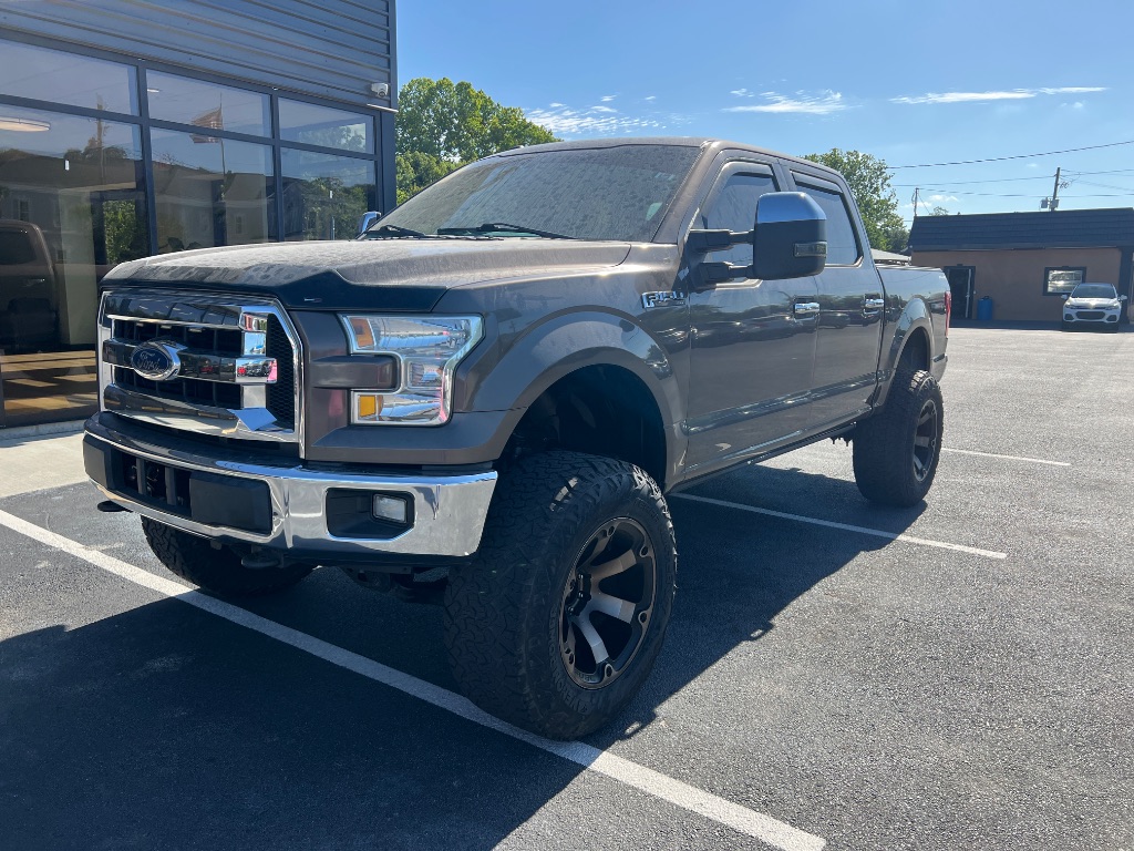 2017 Ford F-150 XLT 4x4 SuperCrew 5-1/2 Box's photo