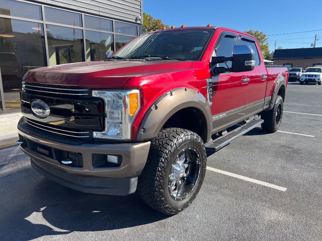 2017 Ford F-250 Super Duty Lariat's photo
